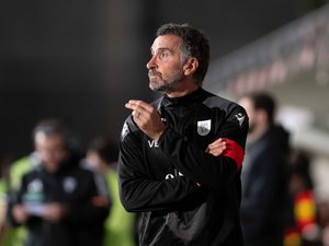 Pro D2 – “Il a toujours été rassurant, même lorsque l’on n’y croyait plus trop” : À Dax, Vincent Etcheto mène la barque, contre vents et marées