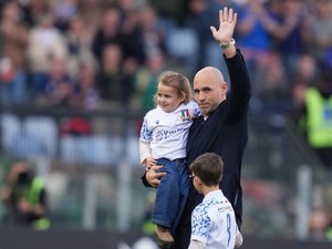 Transferts. "Son retour après plus de vingt ans passés en France est un atout précieux pour le rugby italien" : Sergio Parisse (Toulon) intègre officiellement le staff de Gonzalo Quesada