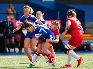6 Nations féminin - "Les choses à corriger, ce sont ces ballons qu’on relâche" : les Bleues ont commis des fautes de main facilement évitables à Cardiff