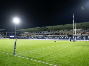 Pro D2 - Le nouveau maire d'Agen entérine l'installation d'une pelouse synthétique à Armandie