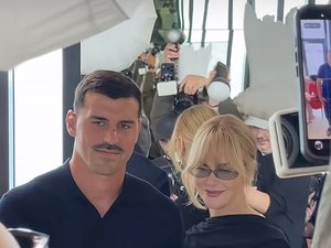 Insolite – “C’est une expérience de malade, un autre monde” : quand Rémi Bourdeau (Biarritz) assiste à un défilé Chanel aux côtés des stars américaines Nicole Kidman et Asap Rocky