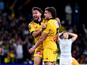 Top 14 - Offloads, rucks rapides, record de passes : comment La Rochelle a fait courir le Racing 92 pour s'offrir un succès historique et le droit de rêver