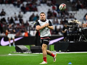 Top 14 - "Antoine Dupont s’est blessé vendredi à l’entraînement" : les raisons du forfait du demi de mêlée de Toulouse face à La Rochelle