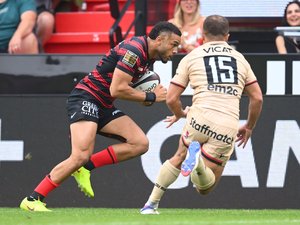 Top 14 - Toulouse domine Lyon et se qualifie directement pour les demi-finales