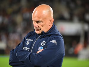 Top 14 - "On a fait une deuxième mi-temps catastrophique", regrette Yannick Bru après l’élimination de l’UBB