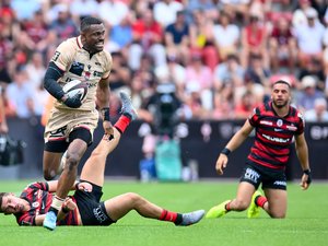 Transferts/Top 14 - "C'était un mensonge" : quand Jiuta Wainiqolo répond à Bernard Lemaitre, président de Toulon, en commentaire d'une publication Rugbyrama