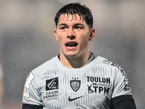 XV de France - Boxeur dans son enfance, ultra-polyvalent : cinq choses à savoir sur Mathis Ferté, appelé pour la première fois avec les Bleus