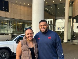 XV de France - Voyage de 24 heures en deux groupes, séjour chez les Queensland Reds : les Bleus sont arrivés à Brisbane