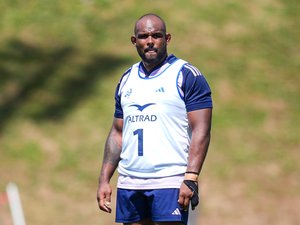 XV de France - "Jefferson (Poirot) se comporte comme un jeune premier qui a de l’expérience", raconte William Servat avant le début du Championnat des Nations