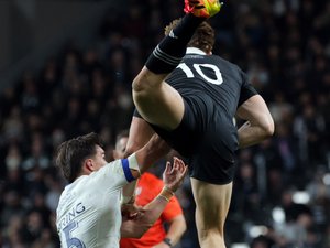 Nouvelle-Zélande - France - Le fait du match : Ruben Love, un jaune bienheureux qui change beaucoup de choses pour les All Blacks