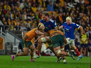 XV de France - "Ça fait bizarre de dire qu’une victoire en Australie, c’est normal" : Lenni Nouchi raconte de l’intérieur la victoire des Bleus