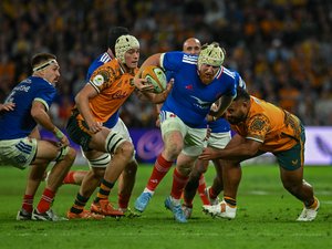 Championnat des Nations - Technique. Ce "4-4" atypique des avants qui permet au XV de France d'attaquer sur tout le terrain