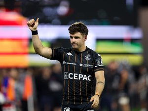 Transferts / Pro D2 - "J'ai fait le choix qui me semblait le plus juste pour moi" : Arthur Coville prolonge officiellement avec Provence rugby et ne rejoindra pas le RC Vannes