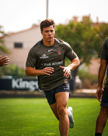 Huw Jones à l'entraînement avec le RCT.