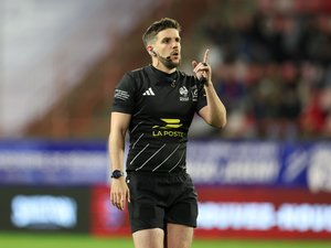 Parole aux arbitres - "Des centaines de personnes aimeraient être à ma place" : Thibault Santamaria raconte son ascension vers le Top 14