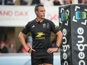 Vidéo. Incendies en Gironde - "J'ai surtout peur que les feux reprennent ce jeudi" : appelé en renfort, l'arbitre et urgentiste Thomas Charabas témoigne
