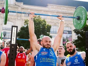 Top 14 - "Ils réussissent toujours à nous surprendre" : pourquoi Christophe Urios a emmené Clermont faire du CrossFit en pleine ville