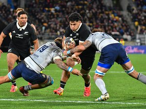 International. Wallace Sititi forfait, Beauden Barrett de retour : la compo des All Blacks pour défier les Stormers