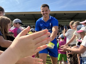 Top 14 - "C’est un atout précieux" : Pierre Popelin, la "Tours" de contrôle est de retour à Vannes
