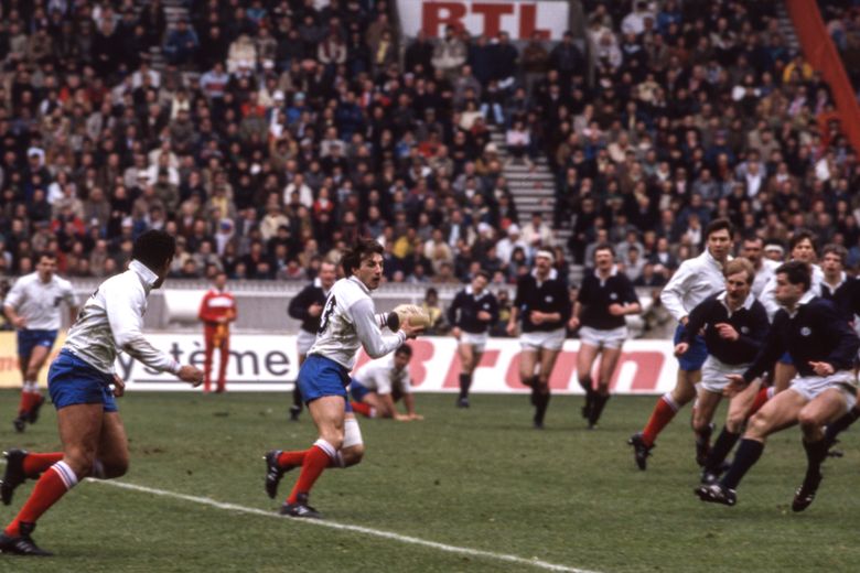 Philippe Sella totalise 111 sélections avec le XV de France.