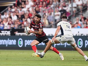 Top 14 - "Mon histoire ne me permet pas de me projeter" : Romain Ntamack veut profiter de chaque instant avec Toulouse et les Bleus