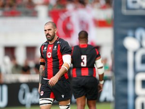 Pro D2 - "J’ai arrêté de compter le nombre de ballons perdus au contact" : Nissa Rugby, un festival de fautes et une claque pour commencer