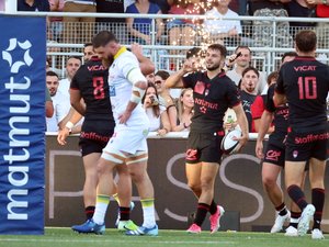 Top 14 - Lyon lance sa saison par un succès, malgré un retour désespéré de Clermont en fin de match