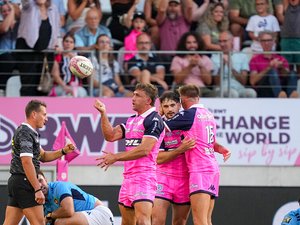 Top 14 - Le Stade français se fait peur mais l'emporte face à l'Usap