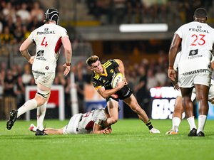 Top 14 - Blessé au genou droit, Nolann Le Garrec (La Rochelle) forfait pour le déplacement à Toulon
