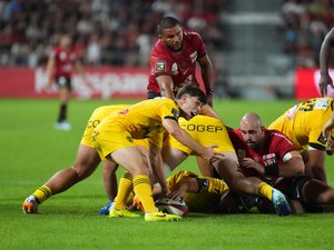 Top 14 - "J’étais très excité avant la rencontre, mais je me suis dit aussi que ça serait long", raconte le Rochelais Valentin Bouju après le succès à Toulon Toulon