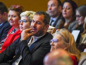 "J'ai cogité pendant plusieurs nuits" : 800 km, 46 h de vélo, le défi fou de Sébastien Boueilh, ancien rugbyman, pour sauver son association de lutte contre les violences sexuelles