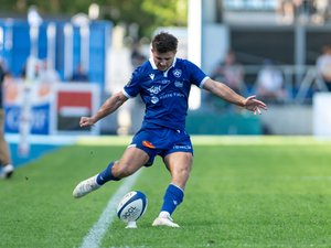 Top 14 - "Je préfère être un peu dans le déni et ne pas me rendre compte des choses" : Théo Vidal évoque ses débuts dans l'élite après la victoire de Castres contre Toulon