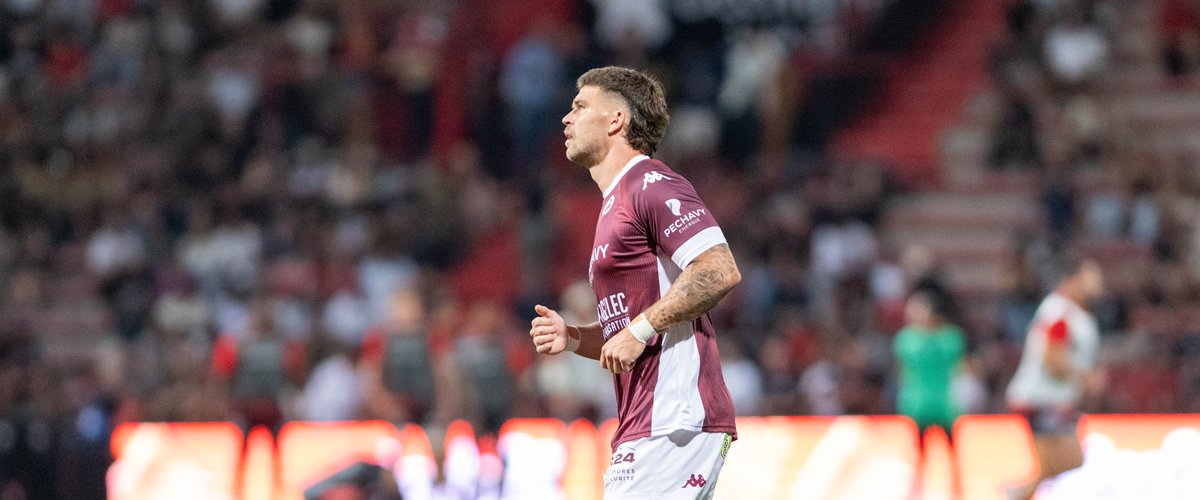 Top 14 - "Il est sorti sur blessure musculaire" : les premières nouvelles de Matthieu Jalibert (UBB) après sa sortie sur blessure face au Stade français