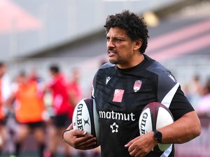 Top 14 - "Les joueurs importants tiennent la baraque" se satisfait Karim Ghezal avant Stade français - Lyon