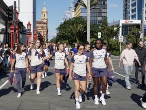 WXV Global Series - Long voyage, décalage horaire et immense défi : les Bleues en mission au pays des Black Ferns