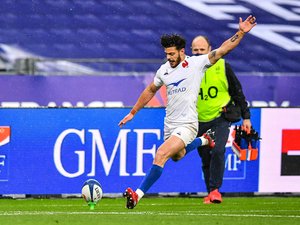 XV de France - 22 coups de pied de suite, 81 % de réussite, nouvelle règle... Devenu tireur d'élite, Romain Ntamack sera en charge du but avec les Bleus